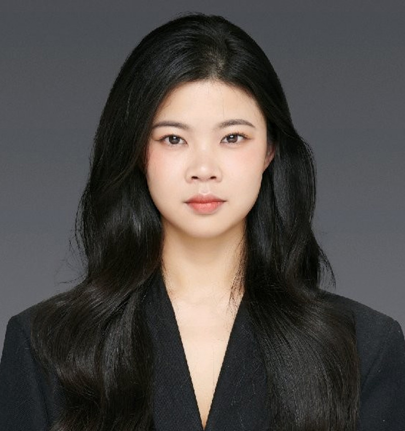 Environ 10 Directeur général 01