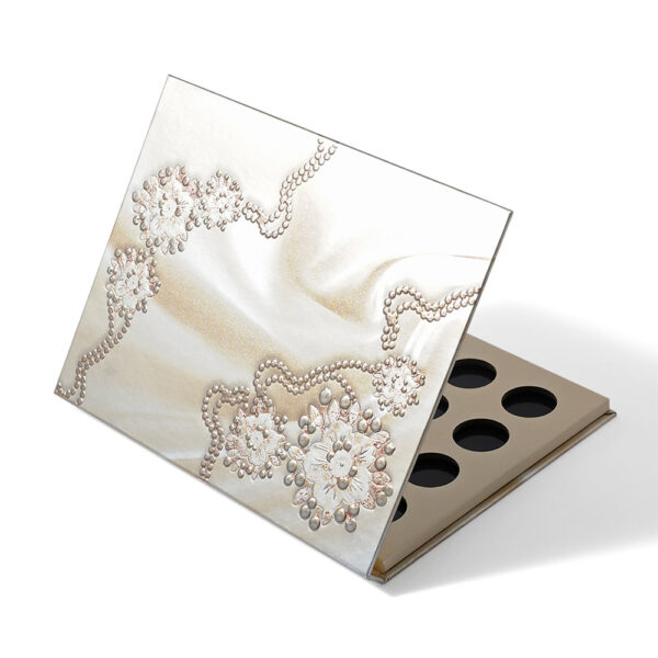 Custom Magnetic Lid Eyeshadow Palette Packaging Wholesale