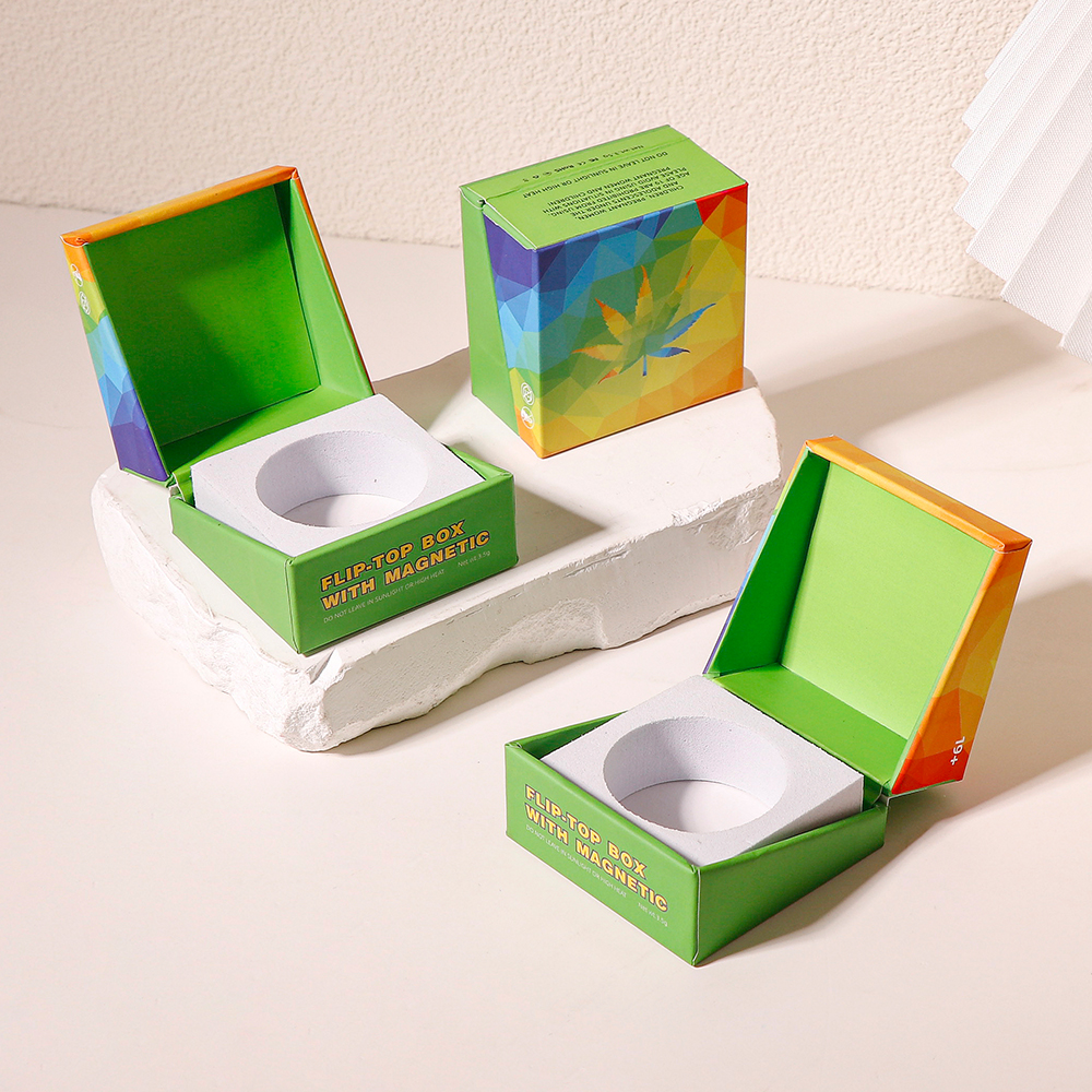 Magnetic Closure Boxes for Concentrates: Stiff, High-grade 4 Magnetic Closure Boxes for Concentrates