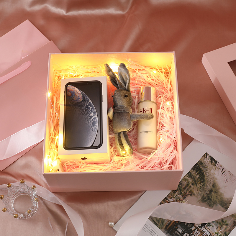 Give Your Brand a Bang with Custom Candle Boxes