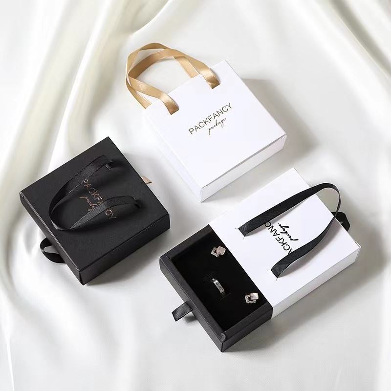 Custom Jewelry Packaging Tips for Boosting Sales