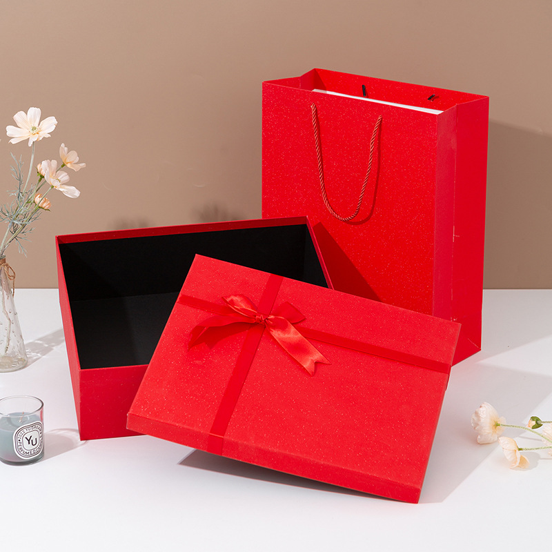 Why Quality Custom Lip Gloss Boxes are Important for Sales