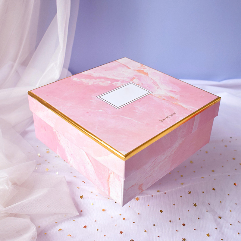 Yüz Kremleri ve Nemlendiriciler için En İyi Ambalaj Kutuları