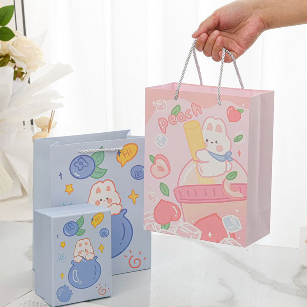 Design Trends in Lotion Packaging That Attract Retail Buyers