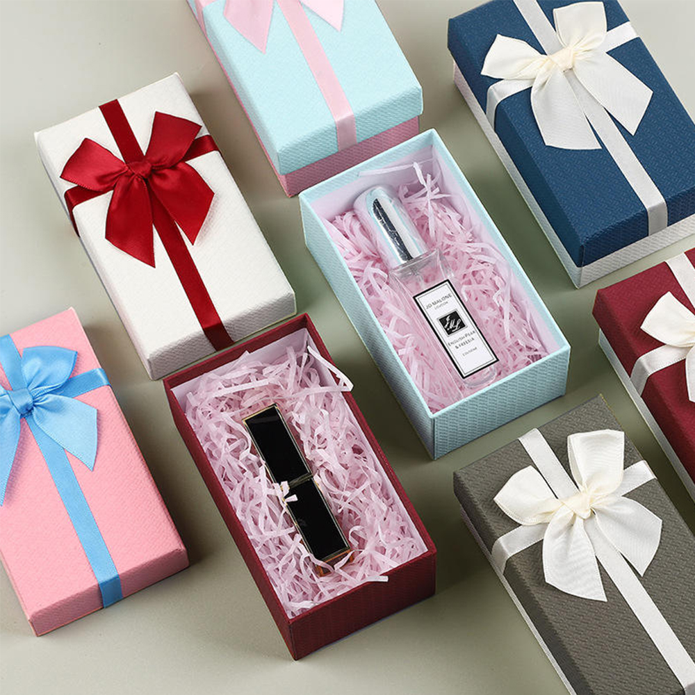 Kirpik Serumu Kutuları