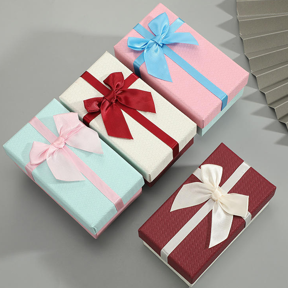 目立つ:目を引くまつげ美容液ボックス 4 まつげ美容液ボックス