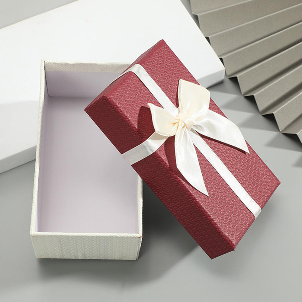 目立つ:目を引くまつげ美容液ボックス 5 まつげ美容液ボックス