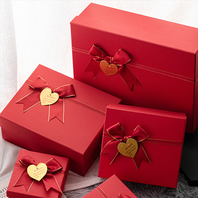 De rol van aangepaste serumdozen in merkpositionering en marketing 1 De rol van aangepaste serumdozen in branding en marketing