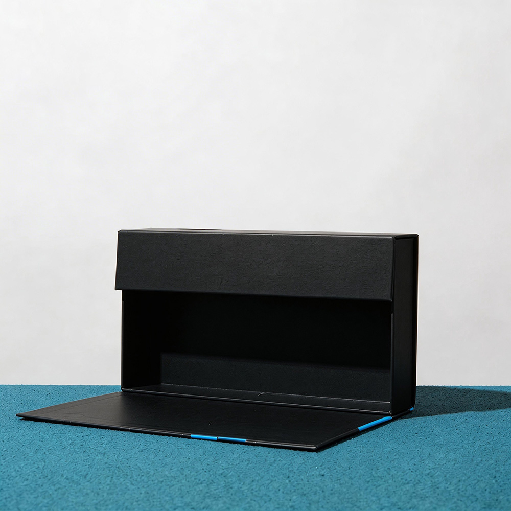 10 Unique Custom Candle Packaging Ideas To Inspire Every Brand 3 10 Unique Custom Candle Packaging Ideas