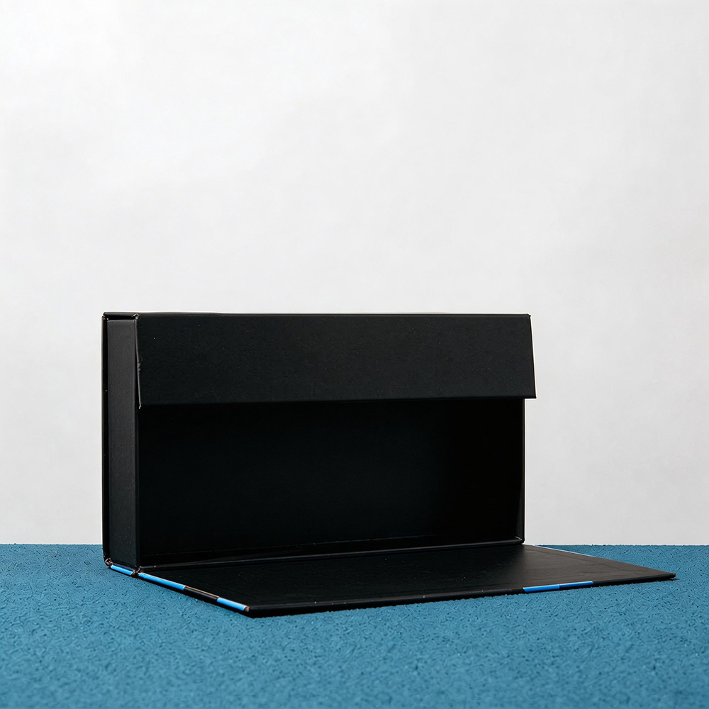 10 Unique Custom Candle Packaging Ideas To Inspire Every Brand 2 10 Unique Custom Candle Packaging Ideas