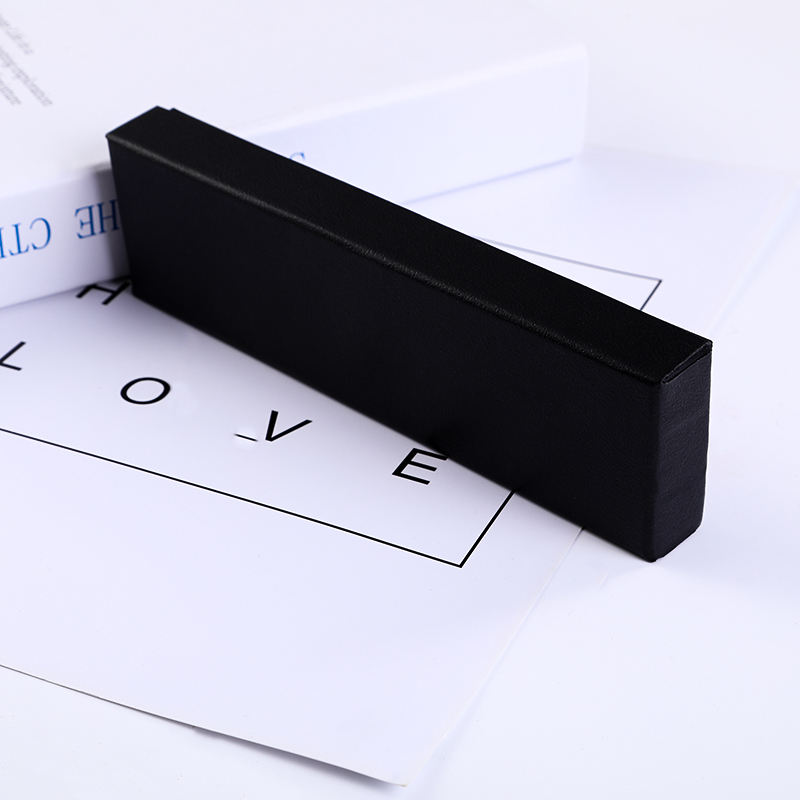 Guide to Alluring Custom Candle Boxes