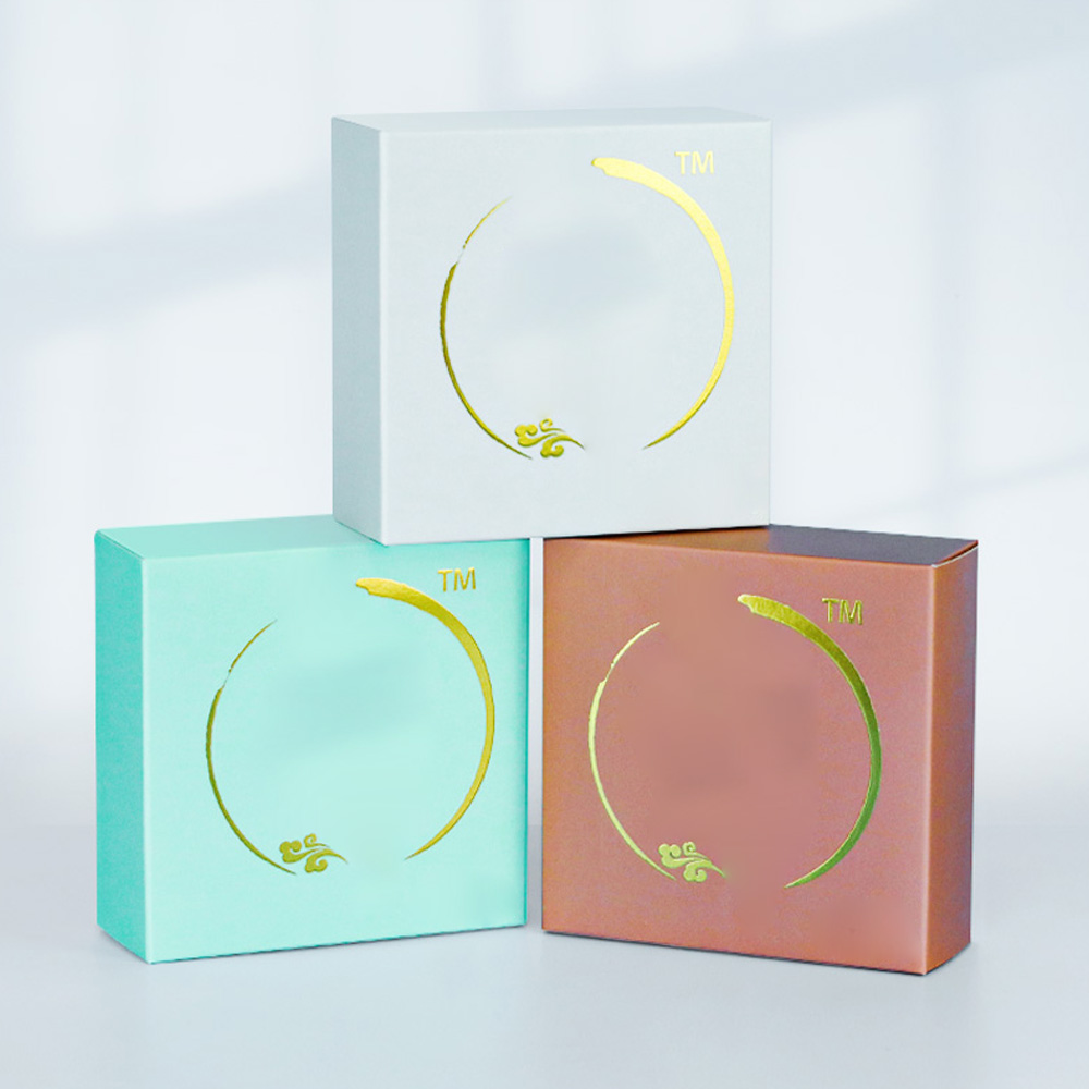 Personalized Candle Packaging for Your Brand Success 3 Personalized Candle Packaging for Your Brand Success